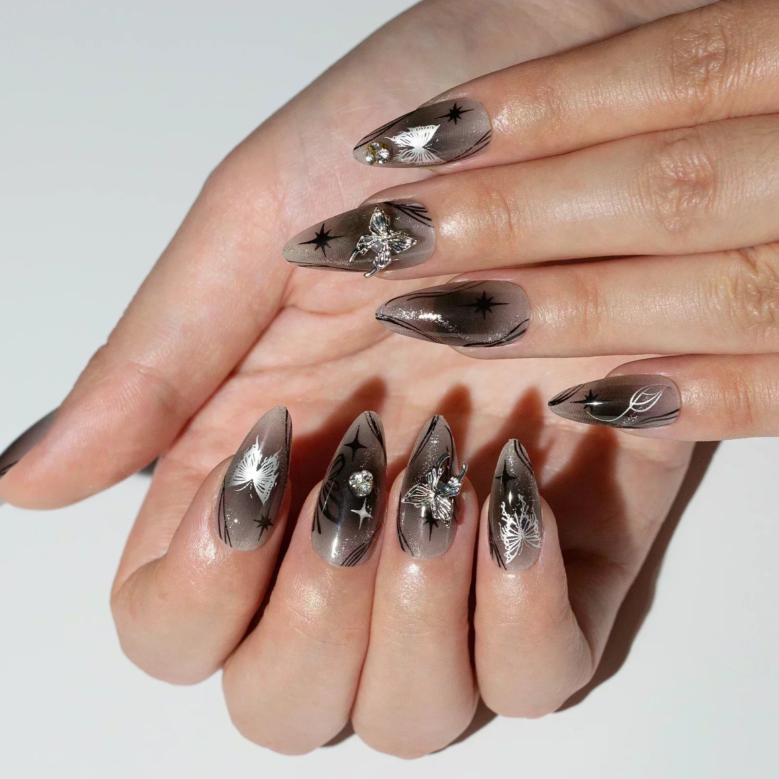 24Pcs White Almond False Nails Ballet with French Design Wearable Fake Nails Gradient Simple Full Cover Press on Nail Tips Art